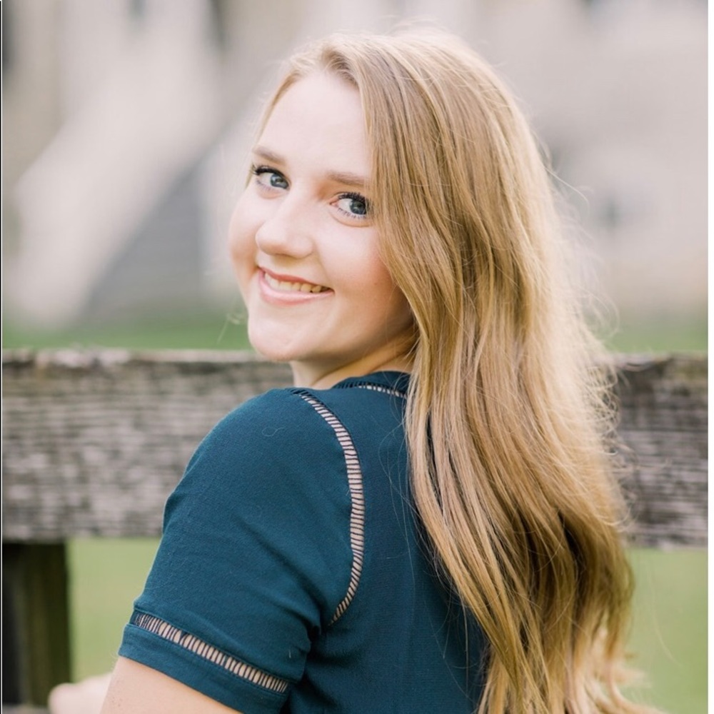 Meet your Posher, Emma